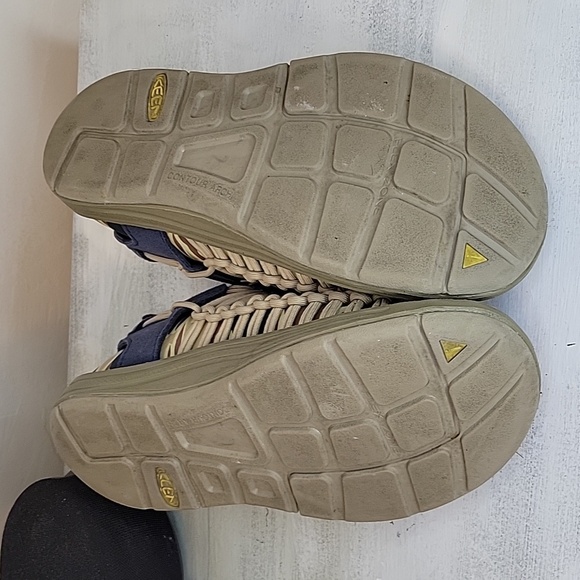 Keen Uneek Braided Bungee Hiking /Water Sandals SZ 7.5 - Picture 5 of 8